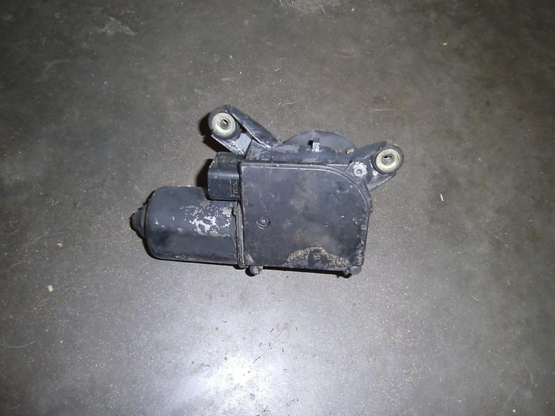 Windshield wiper motor w/ delay - 90-98 chevy/gmc truck suburban tahoe yukon