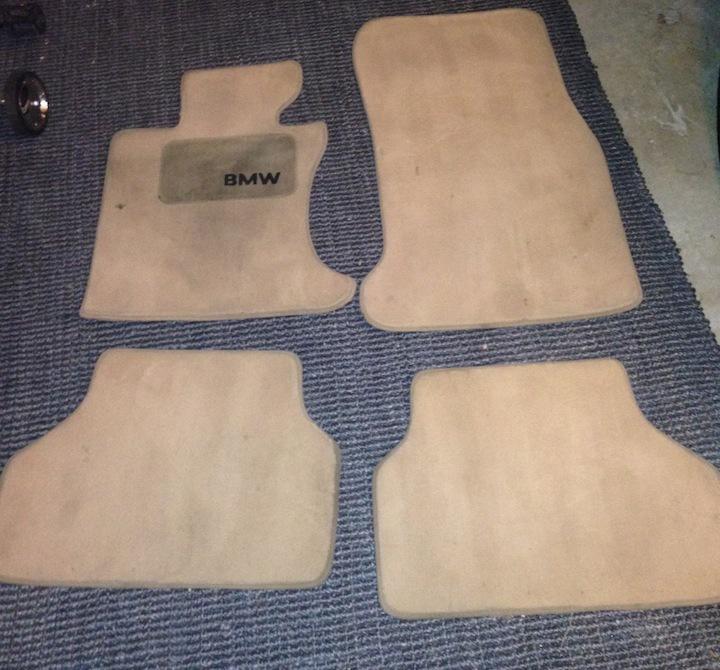 Bmw carpet floor mats 5 series beige tan excellent condition authentic
