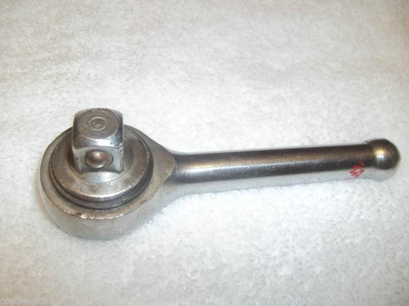 Ratchet short stubby 1/2" drive 4 7/8" in length some scratches good condition!