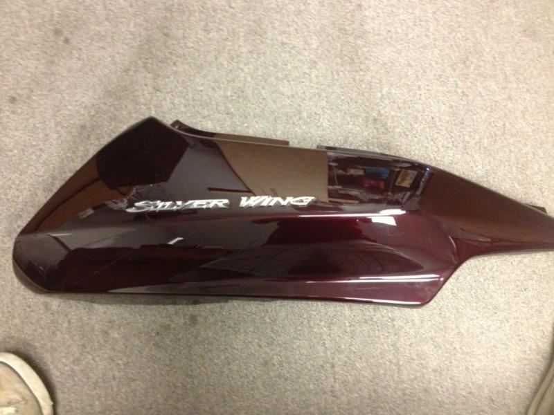 2006 - 2013 honda silverwing fsc600 right side cover fairing used maroon