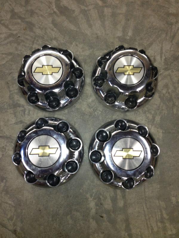 Set of 4 chevy 8 lug hub caps