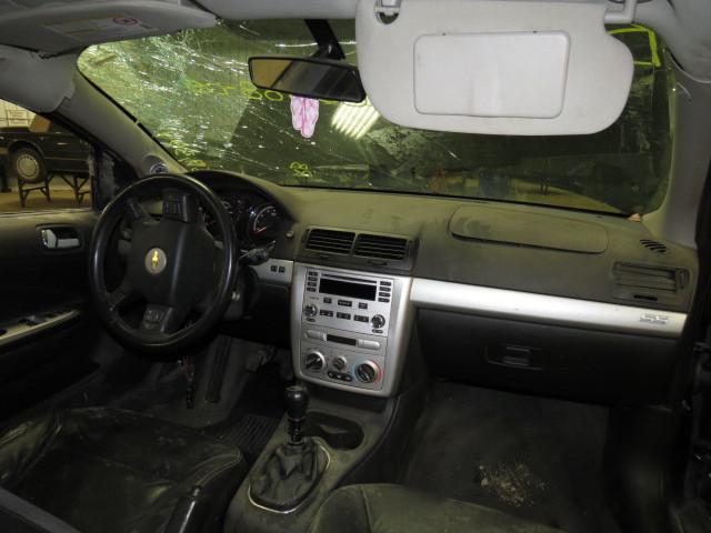 2005 chevy cobalt floor center console black 2530945