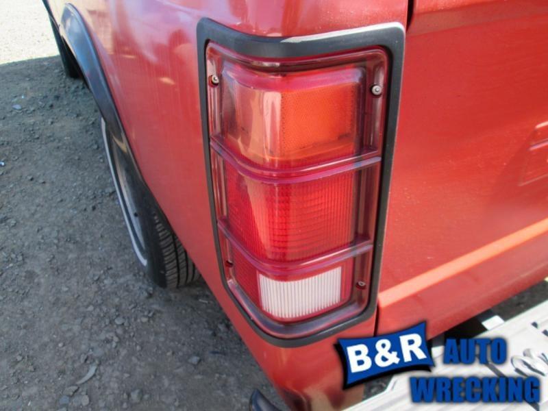 Left taillight for 88 89 90 91 92 93 94 95 96 dodge dakota ~ black bezel 4845490