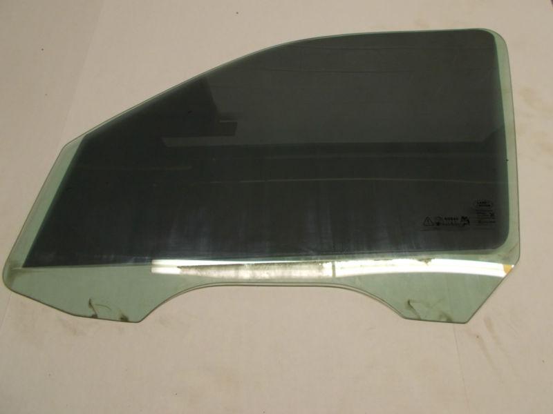 02 03 04 05 freelander driver door window glass 