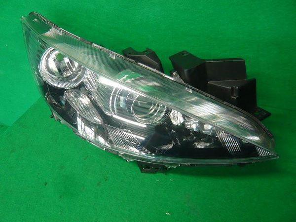 Mazda biante 2008 right head light assembled [8110800]