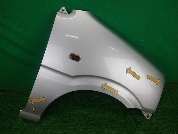 Daihatsu move 2000 right fender panel [0610600]