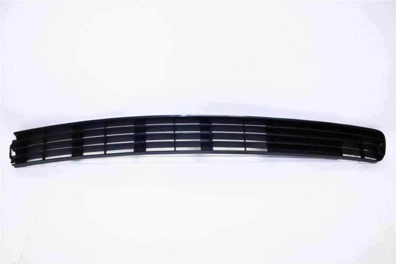 Audi 100 sedan & avant (1990 - 1994) front bumper left drivers long grille 