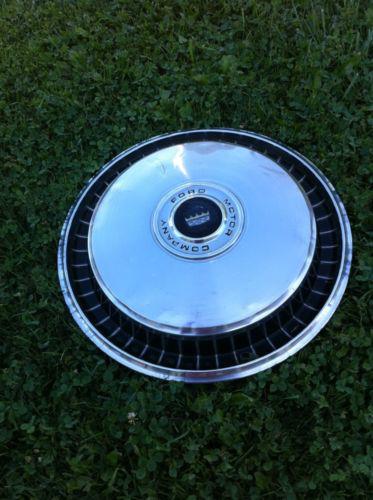 1 vintage ford motor company hub cap 15" hubcap crown center