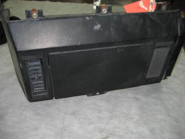 Freightliner glove box #a18-18585-003 #a18-18585-002