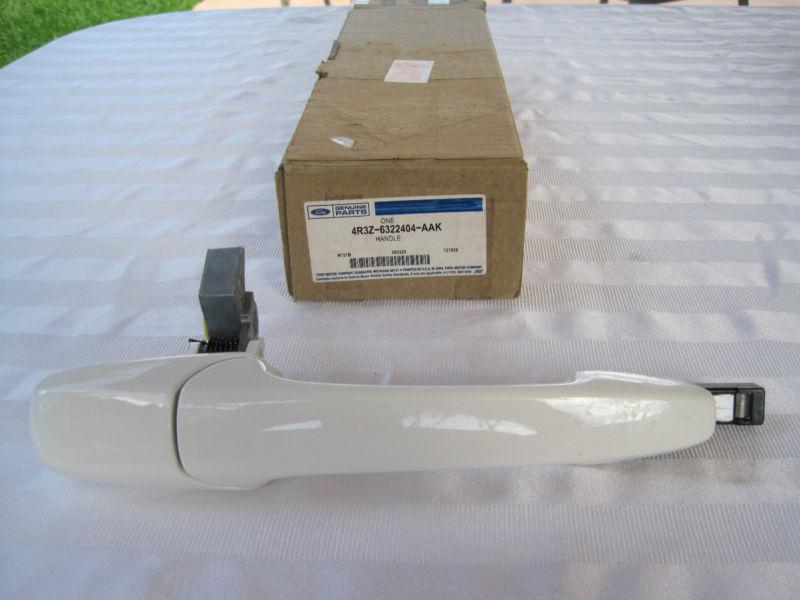 Ford mustang  oem 4r3z6322404aak outside door handle-handle, outside