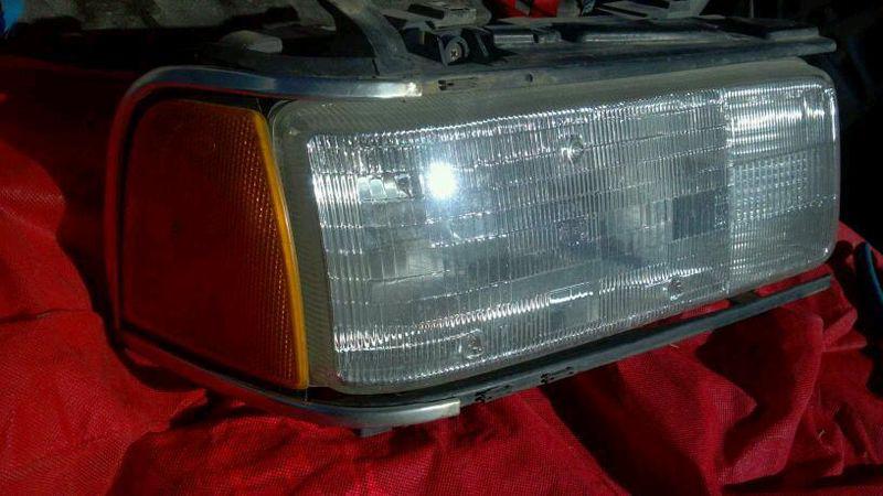 1986 audi glass head lamp/side passinger right turbo 5000 cs quattro #130916-00 