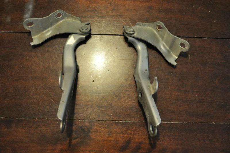 Used oem toyota hood hinges - pair driver/passenger - right/left 5342048020 gold