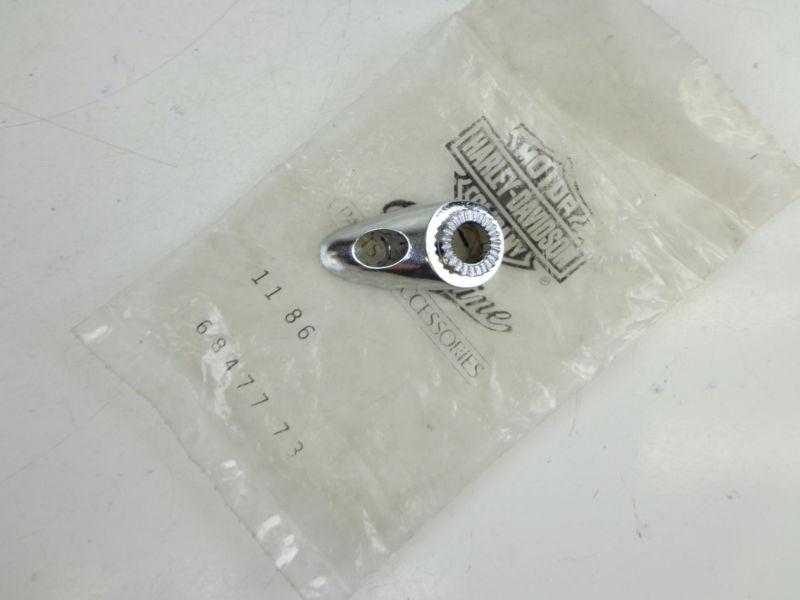 Harley davidson bracket to lamp mount 68477-73