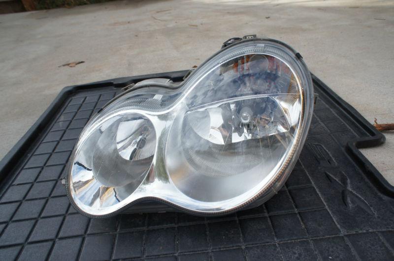 Mercedes c230 2007 left  headlight  oem