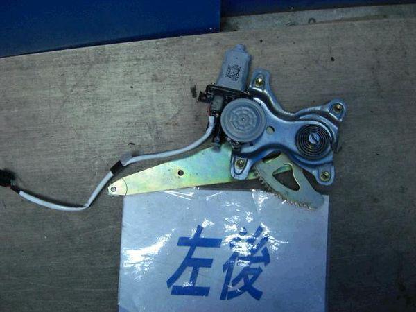 Toyota crown 2000 rear left door regulator [0013420]