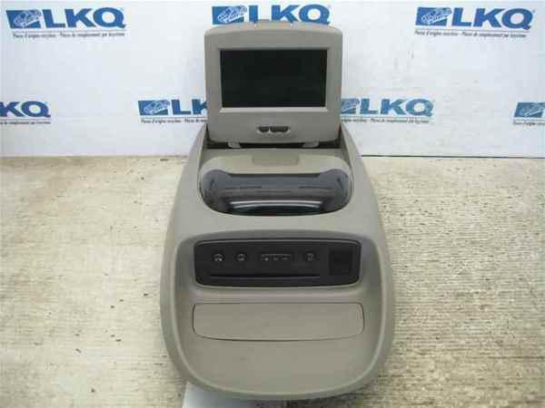 02 03 envoy trail blazer console dvd player w/ screen