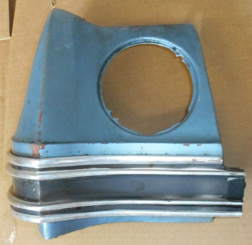 1965 impala ss lh taillight housing with moulding