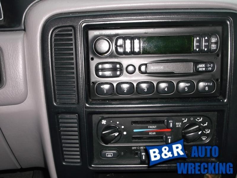 Radio/stereo for 99 00 01 02 03 windstar ~ am-fm cass/cd cont