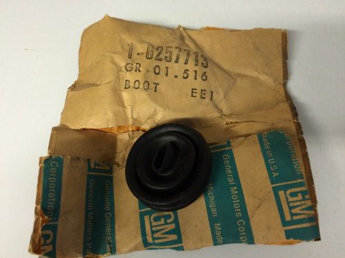 Gm 6257713 1962-65 corvair oil dipstick boot &#034;nos&#034;