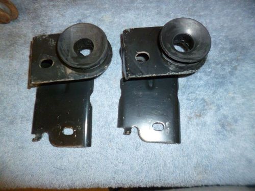 99 00 01 02 mustang v6 upper radiator brackets 3.8