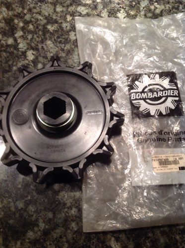 Vintage oem bombardier ski doo drive sprocket 414587400 414379500 11 tooth hex