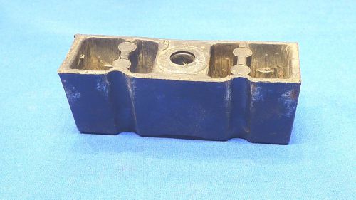 1993-2002 ford f150,f250,f350,ford # f75b-10747-aa,battery hold-down block,used