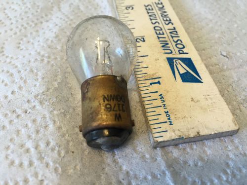 Old car 12 volt, light bulb,   pn 1176.  stop/turn.   item:  0043