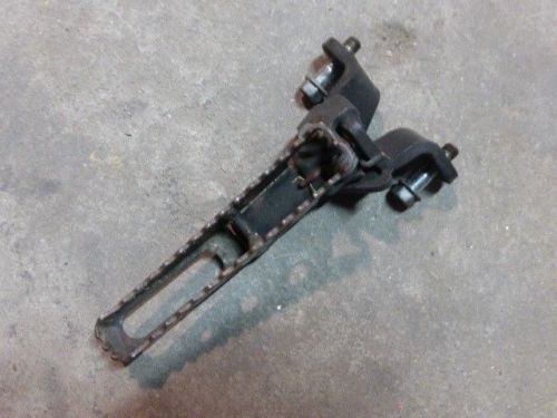 1985 1986 honda atc 250es left (shifter) side foot peg with mounting bolts