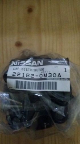 Nissan distributor cap  p.n. 22162-0m30a