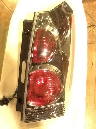 Nissan quest tail light ni2801182 right passenger fits 07-09 models
