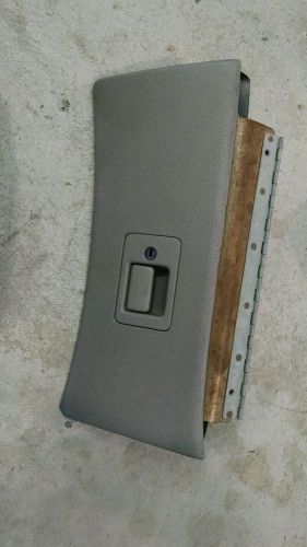 1994-2004 ford mustang glove box door