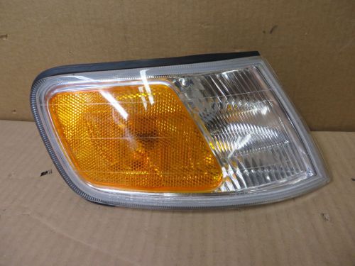 Honda accord 94-97 1994-1997 corner light passenger rh right oem bright clear