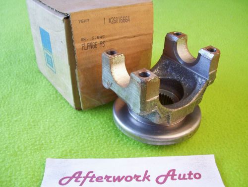 Nos gm 26016664 30-spline, 8.5/8.625 gm pinion yoke, 1985-2008 chevy trucks