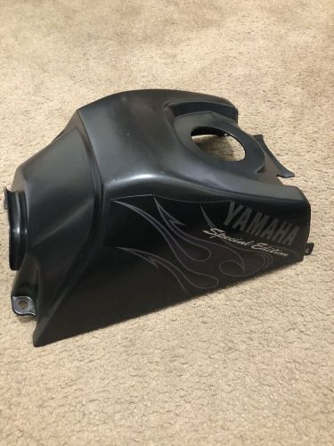 Yamaha blaster 03-06 hood  cover plastic. rare se graphics and sparkling plastic