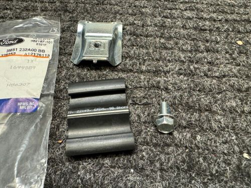 Ford focus mk2 rear window clamp kit genuine oem 1699589 3m51232a00bb