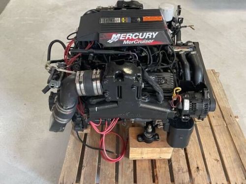 Mercury marine mercruiser 5.0 l 305 v8 complete boat engine