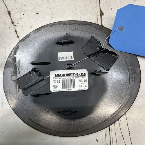 2011-2019 ford explorer fuel tank door