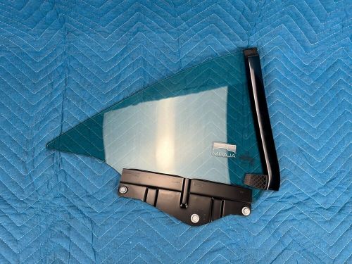 Mercedes sl500 sl-class r230 rear quarter window glass driver&#039;s 2003-2012 oem