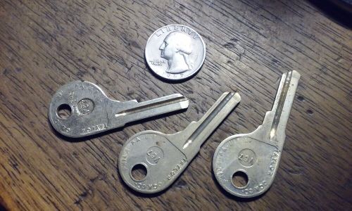 Lot 3 vintage vw volkswagon taylor lock co v67 vintage nos uncut key blanks