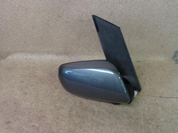 Toyota wish 2003 right side mirror assembly [5413500]