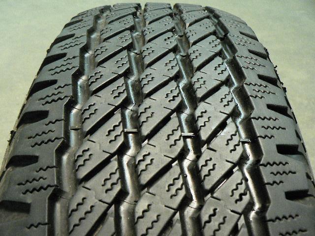 One michelin cross terrain, 235/70/16 p235/70r16 235 70 16, tire # 6206 qa