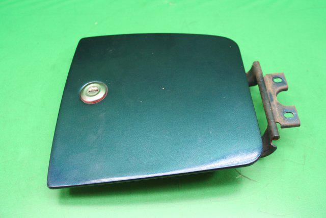 1984 honda goldwing gl1200 gas tank fuel door lid