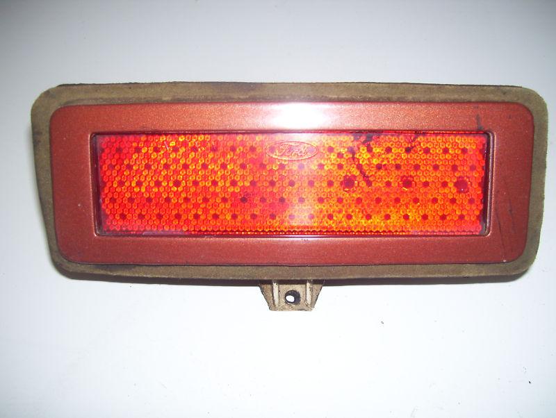 1971 80 ford pinto lh  rear side marker light with bezel and nuts d22b-15a464-aa