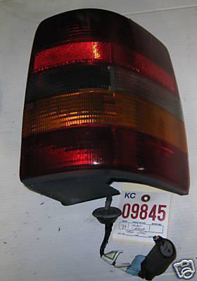 Jeep 93-98 grand cherokee tail lamp light right  1993 1994 1995 1996 1997 1998