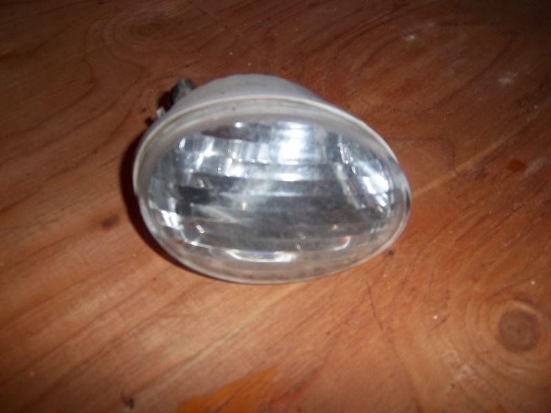 98-99 ford taurus mercury sable r/h fog light