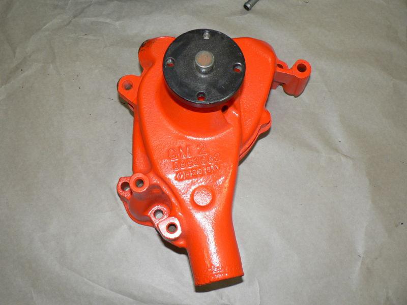 1969 camaro z/28 chevelle nova water pump 3953692 date h-23-8 august 23 1968