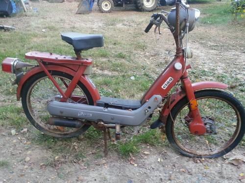 1976 vespa piaggio moped