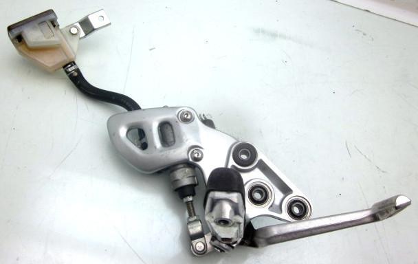 99-07 hayabusa busa gsx1300 right rearset rear set peg brake and master cylinder