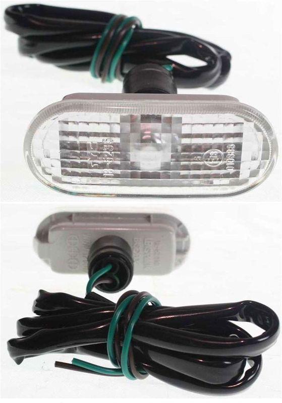 Side marker light lamp assembly fits driver left or passenger right side