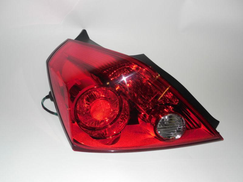 08 09 2010 2011 nissan altima coupe oem left tail light nice!